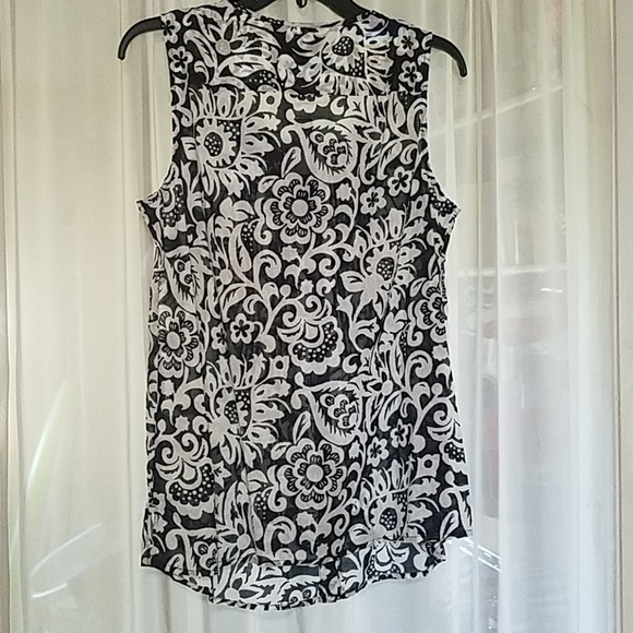 Talbots sleeve top - Picture 2 of 3